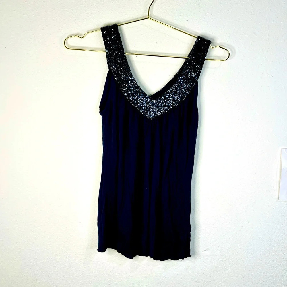 Navy Sleeveless Tunic Top with Beaded Neckline Size Medium Chic Versatile Layer